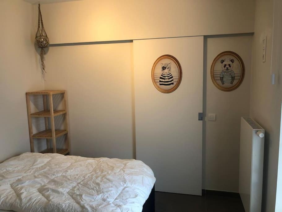 Appartement Hedendaags, Verzorgd Op Unieke Locatie Oostende